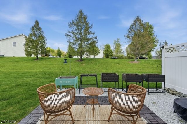 4 Mulberry Ln, Hardyston Twp., NJ 07419