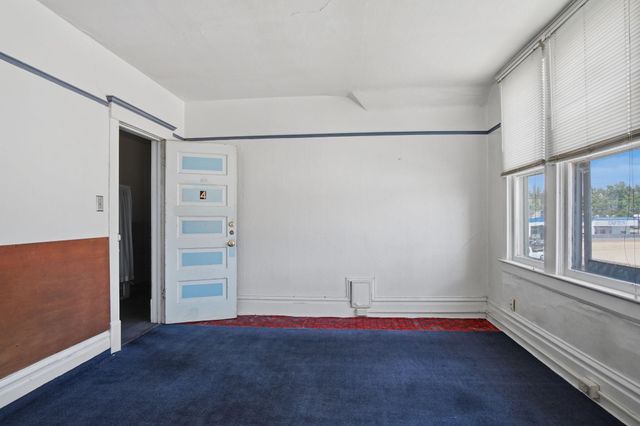1017 W Fairview Ave, Spokane, WA 99205