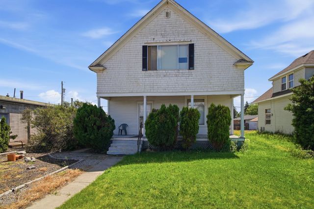 1017 W Fairview Ave, Spokane, WA 99205