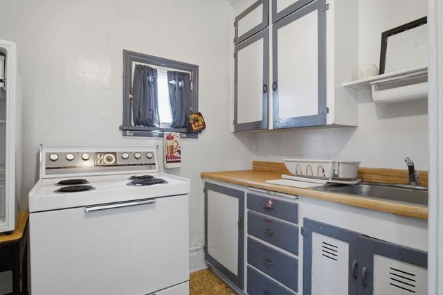 1017 W Fairview Ave, Spokane, WA 99205