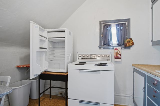 1017 W Fairview Ave, Spokane, WA 99205
