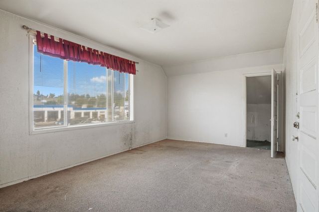 1017 W Fairview Ave, Spokane, WA 99205