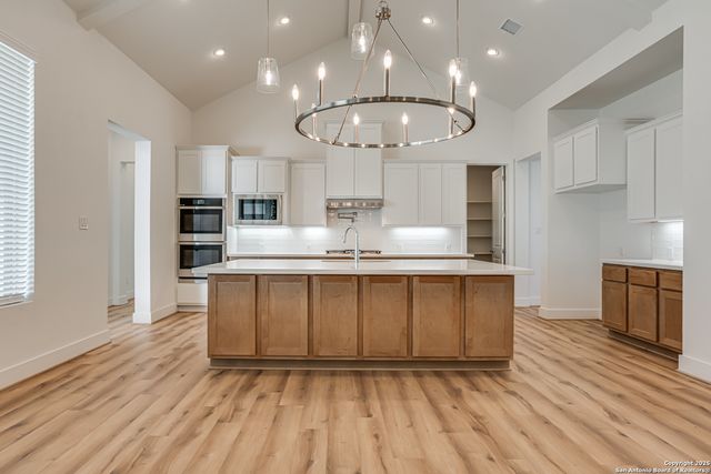 5240 Estates Oak Way, San Antonio, TX 78263