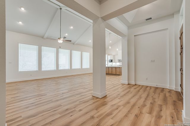 5240 Estates Oak Way, San Antonio, TX 78263