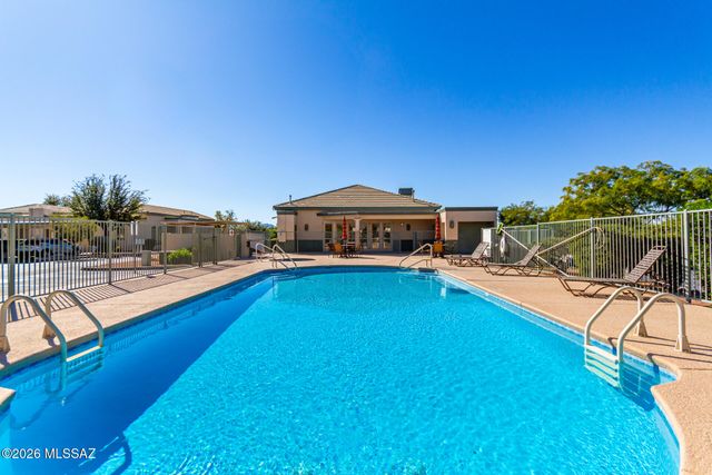 2372 W Via Di Silvio, Tucson, AZ 85741