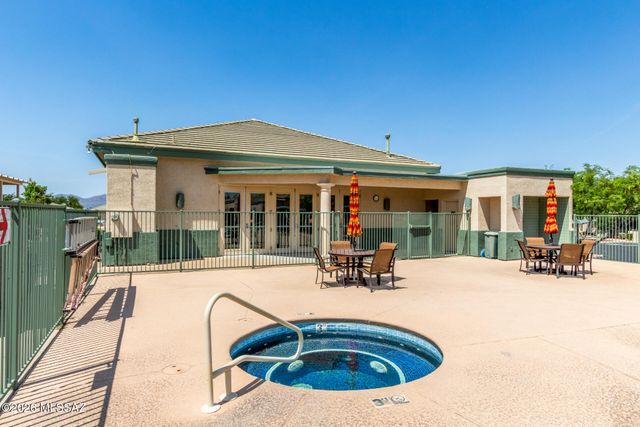 2372 W Via Di Silvio, Tucson, AZ 85741