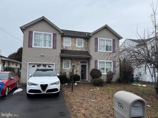 806 LOGAN AVE, Croydon, PA 19021