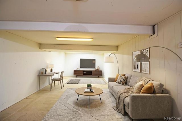 26208 Franklin Pointe Drive, Southfield, MI 48034