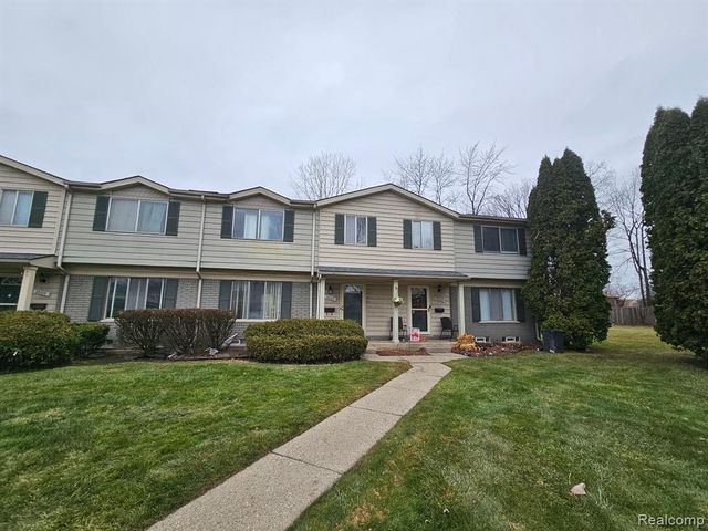 26208 Franklin Pointe Drive, Southfield, MI 48034