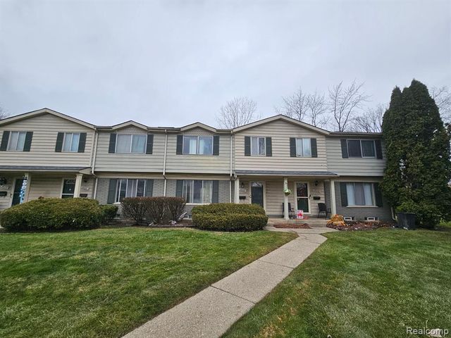 26208 Franklin Pointe Drive, Southfield, MI 48034