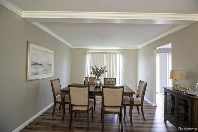 26208 Franklin Pointe Drive, Southfield, MI 48034