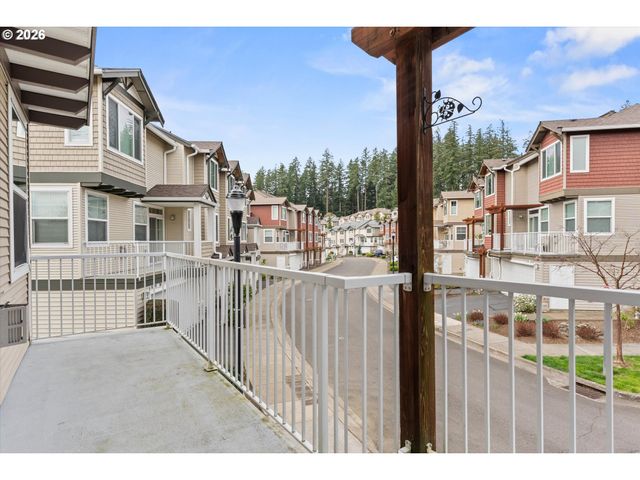 15250 Sw SPARROW Loop 105, Beaverton, OR 97007