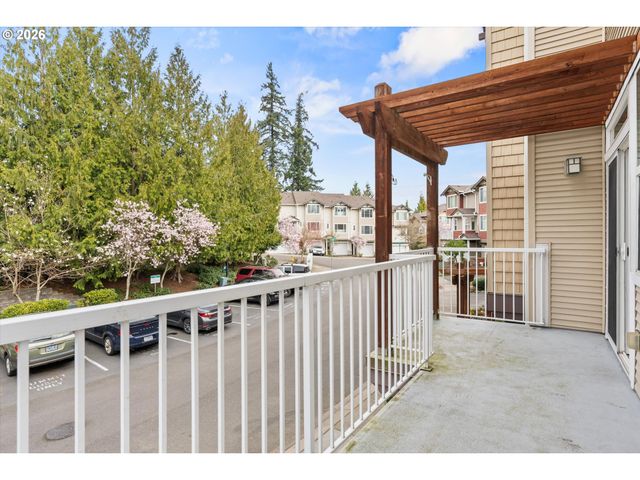 15250 Sw SPARROW Loop 105, Beaverton, OR 97007