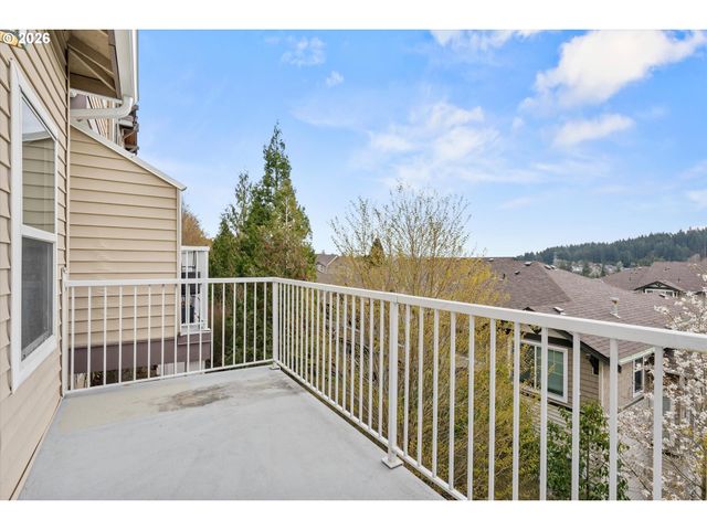 15250 Sw SPARROW Loop 105, Beaverton, OR 97007