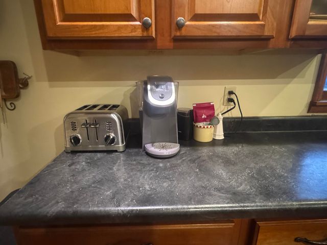 586 Harristown Road, Russell Springs, KY 42642