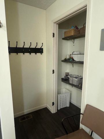 586 Harristown Road, Russell Springs, KY 42642