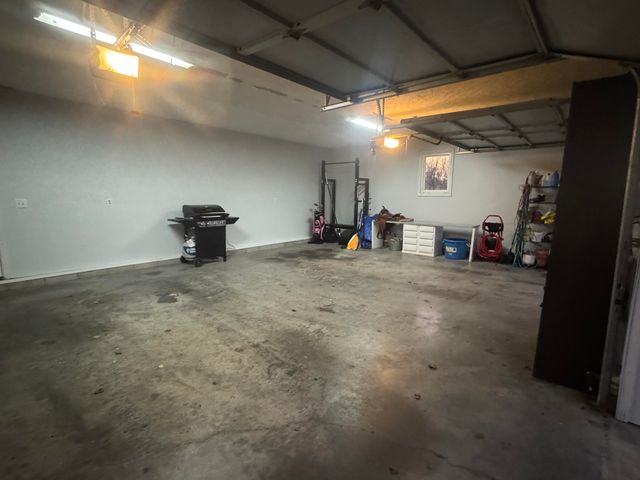 586 Harristown Road, Russell Springs, KY 42642