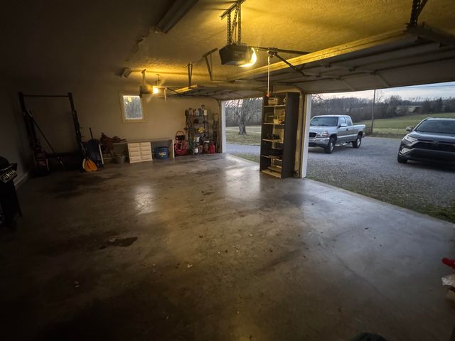 586 Harristown Road, Russell Springs, KY 42642