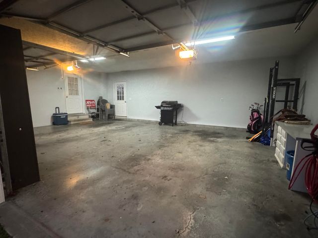 586 Harristown Road, Russell Springs, KY 42642