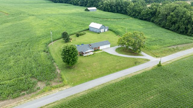 586 Harristown Road, Russell Springs, KY 42642