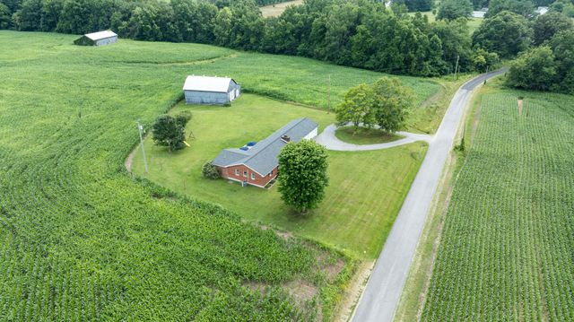 586 Harristown Road, Russell Springs, KY 42642