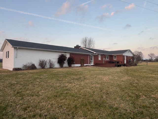 586 Harristown Road, Russell Springs, KY 42642
