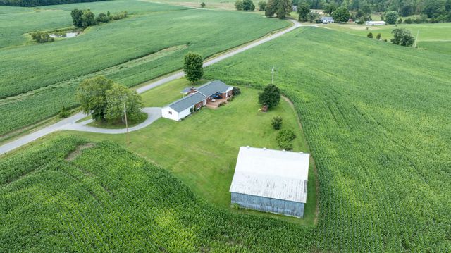 586 Harristown Road, Russell Springs, KY 42642