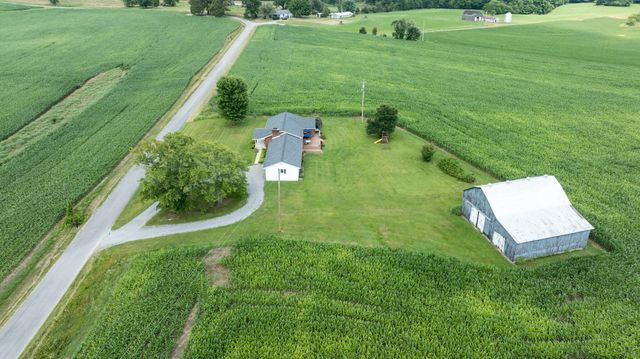 586 Harristown Road, Russell Springs, KY 42642
