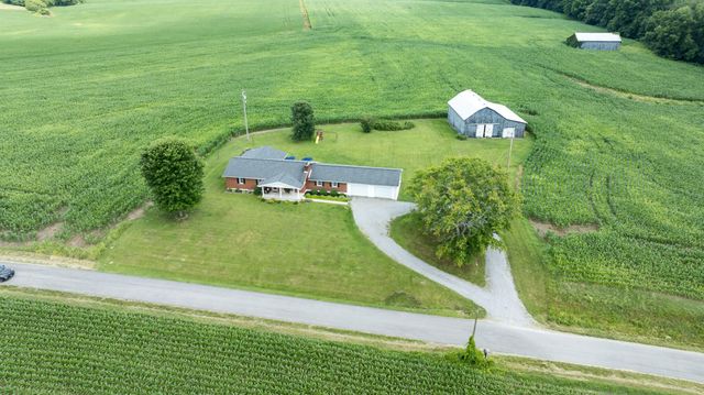 586 Harristown Road, Russell Springs, KY 42642