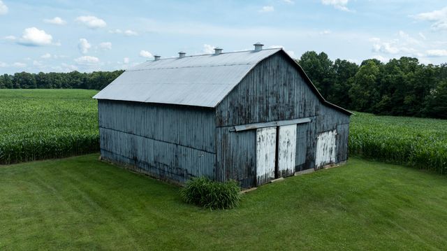 586 Harristown Road, Russell Springs, KY 42642