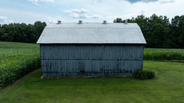 586 Harristown Road, Russell Springs, KY 42642