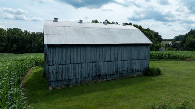 586 Harristown Road, Russell Springs, KY 42642
