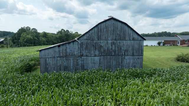 586 Harristown Road, Russell Springs, KY 42642