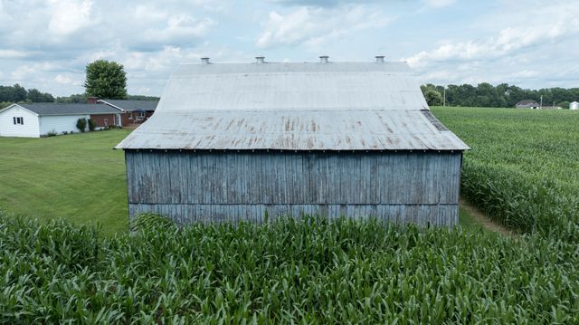 586 Harristown Road, Russell Springs, KY 42642