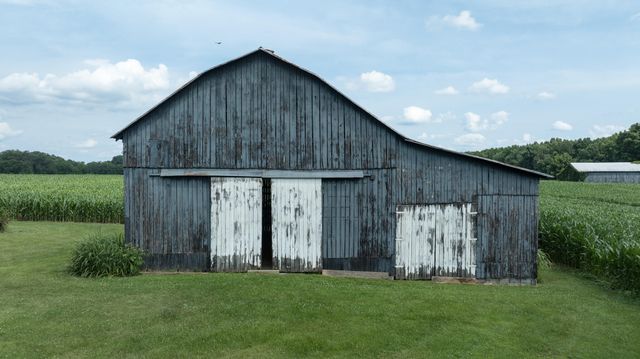 586 Harristown Road, Russell Springs, KY 42642