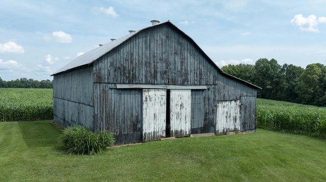 586 Harristown Road, Russell Springs, KY 42642