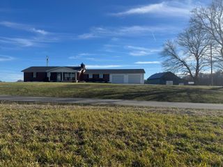 586 Harristown Road, Russell Springs, KY 42642