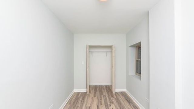 6136 N Mozart Street 1, Chicago, IL 60659