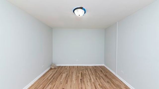 6136 N Mozart Street 1, Chicago, IL 60659