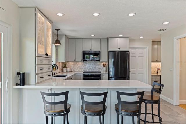 4501 37TH STREET S, St Petersburg, FL 33711