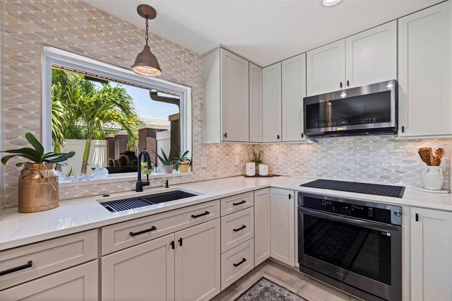 4501 37TH STREET S, St Petersburg, FL 33711