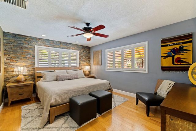 4501 37TH STREET S, St Petersburg, FL 33711