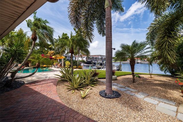 4501 37TH STREET S, St Petersburg, FL 33711
