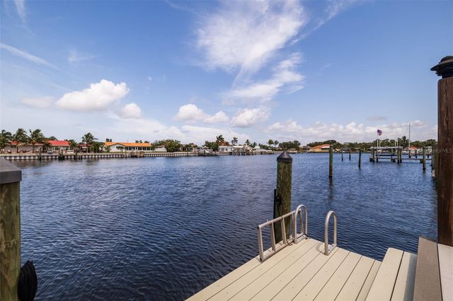 4501 37TH STREET S, St Petersburg, FL 33711