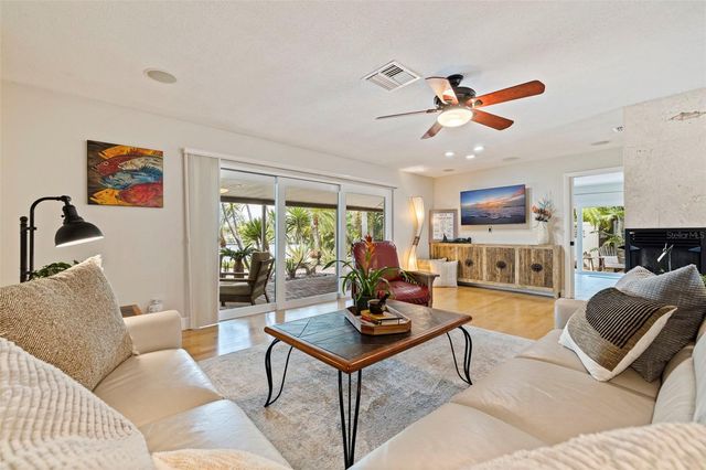 4501 37TH STREET S, St Petersburg, FL 33711