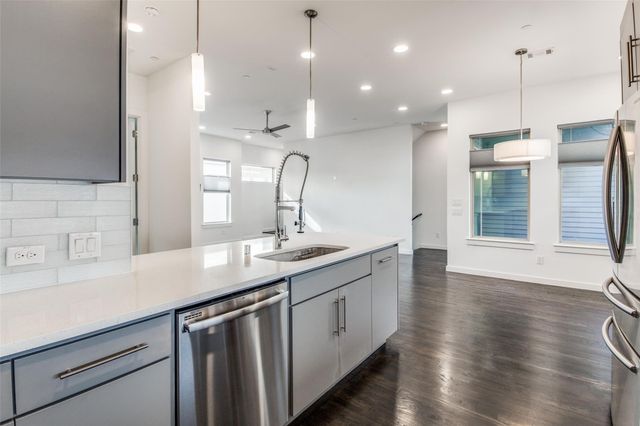1907 Summit Avenue 3, Dallas, TX 75206