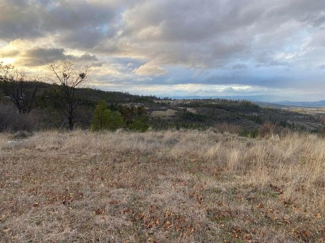 110 White Tail Drive, Eagle Point, OR 97524