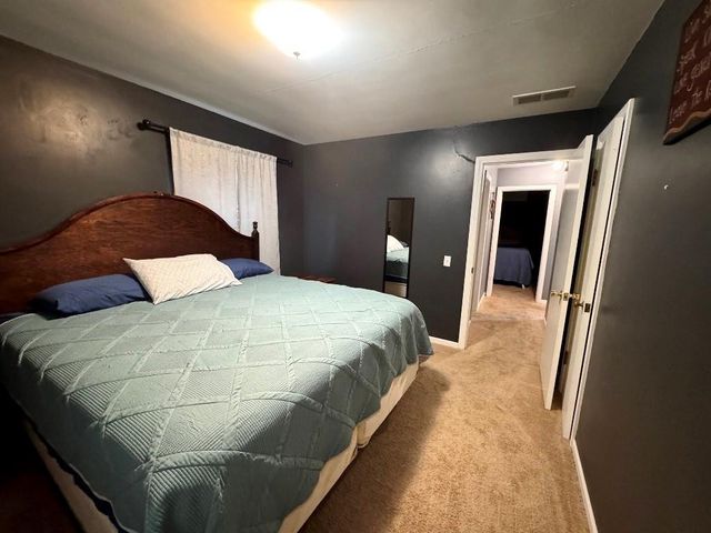 205 E Van Buren Street, Gallatin, MO 64640