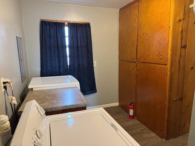 205 E Van Buren Street, Gallatin, MO 64640