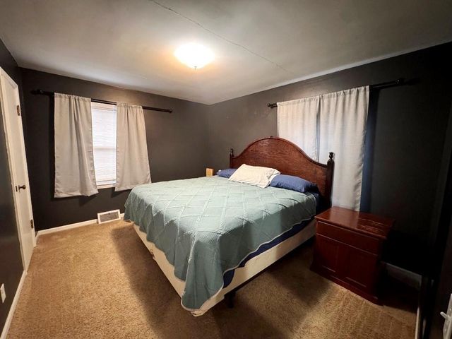 205 E Van Buren Street, Gallatin, MO 64640